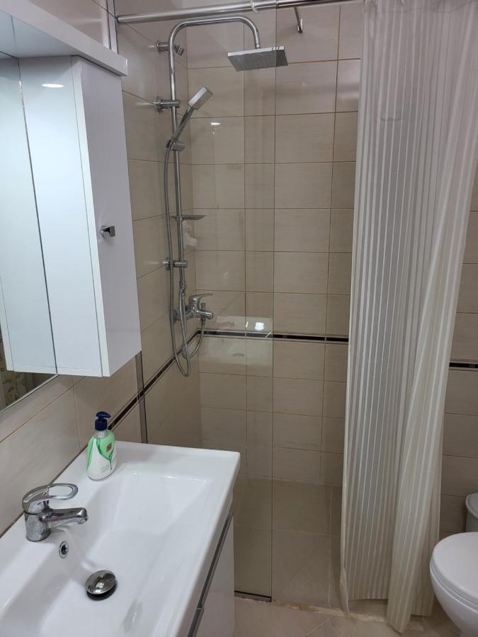 Vlorë Asta Apartments Free Private Parking מראה חיצוני תמונה