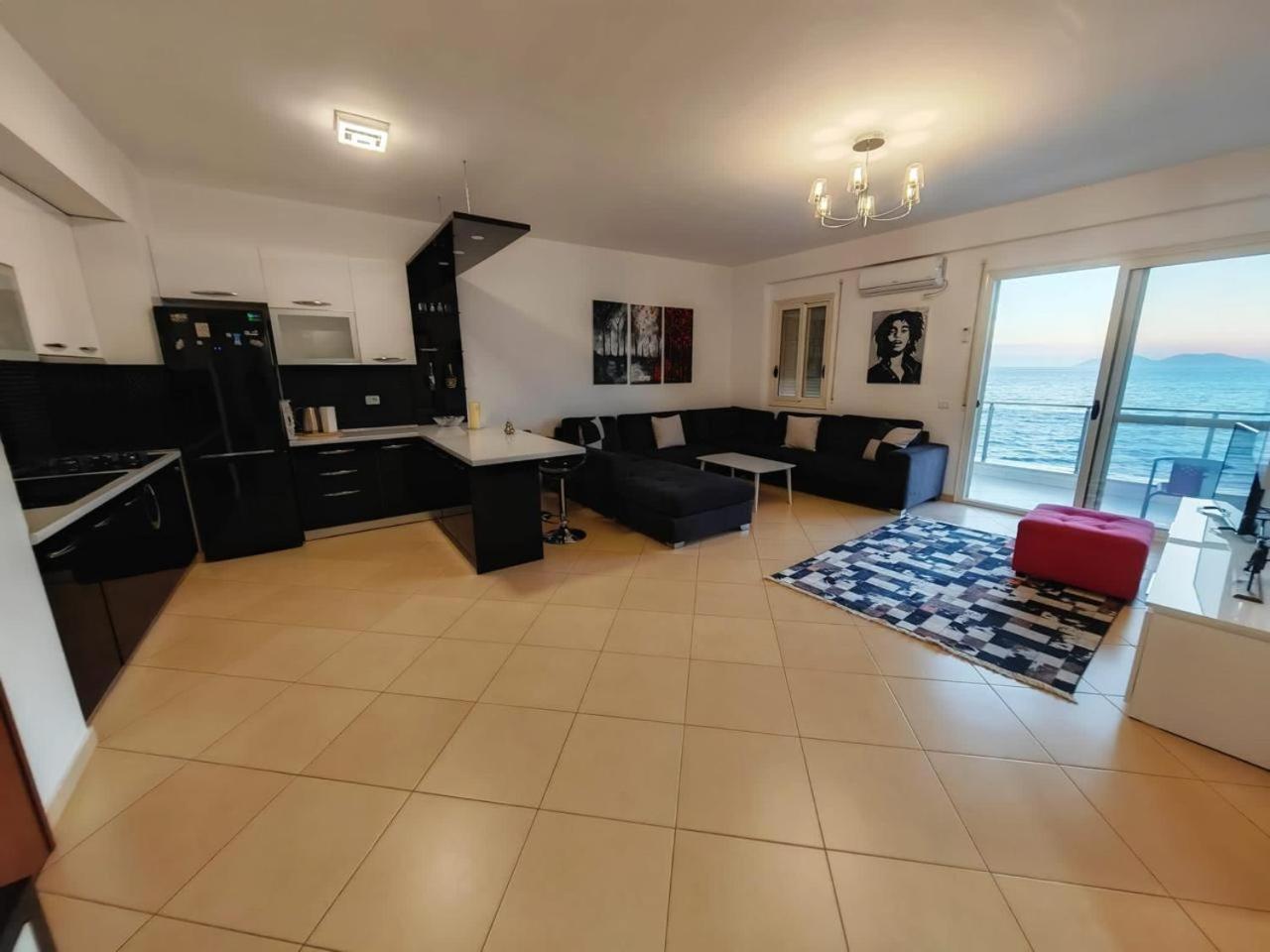 Vlorë Asta Apartments Free Private Parking מראה חיצוני תמונה